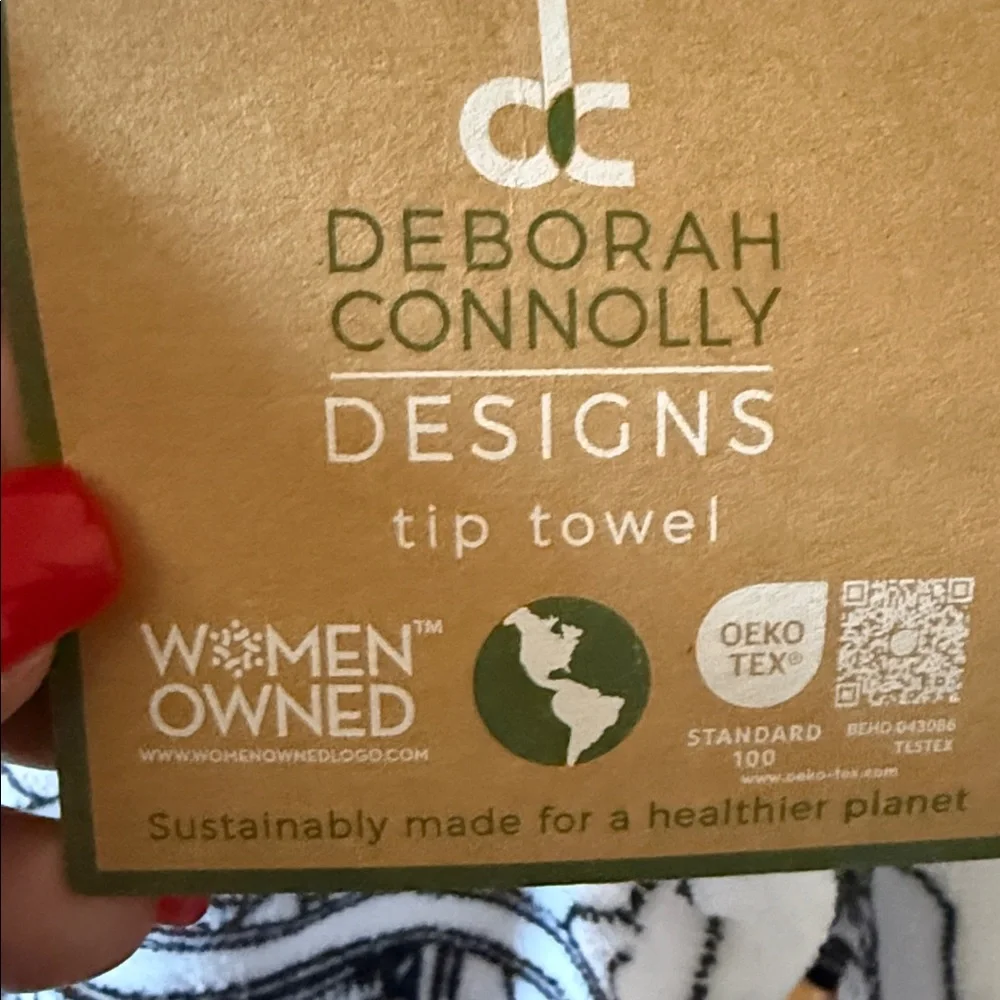 Deborah Connolly Cocktail set of 2 Tip Towels NWT